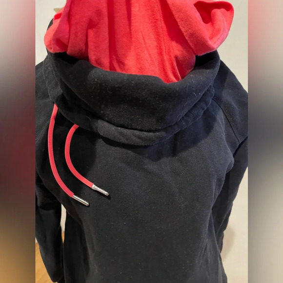 Women's Calvin Klein Performance Scoop Neck Pullover Sweater Size Medium. - Picture 3 of 9